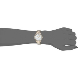 Reloj Armitron Love Decorado con 62 Cristales y Nacar Genuino - Dama