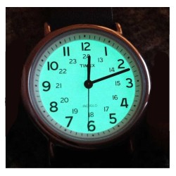 Reloj Timex Hombre Analógico Weekender Indiglo Cuero - TW2R63100