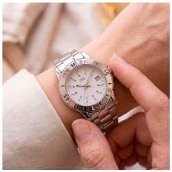 Reloj Mujer Bulova TFX Analógico Fechador Elegante Acero - 36M101